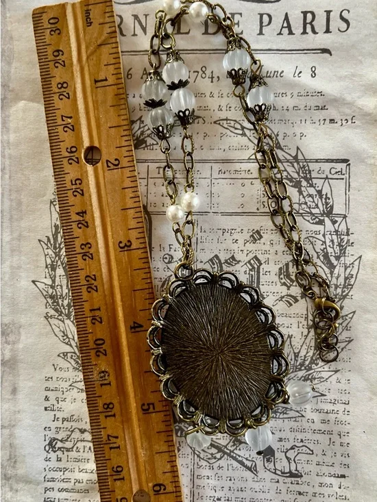 Marie Antoinette Pink Cameo Necklace Vintage Matte Czech Glass & Brass Chain - Picture 8 of 16